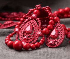 女人饰界 欧美风与民族韵的时尚邂逅